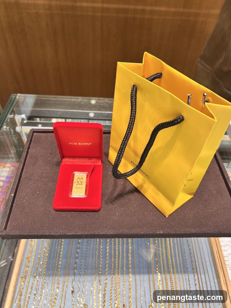 Poh Kong Display