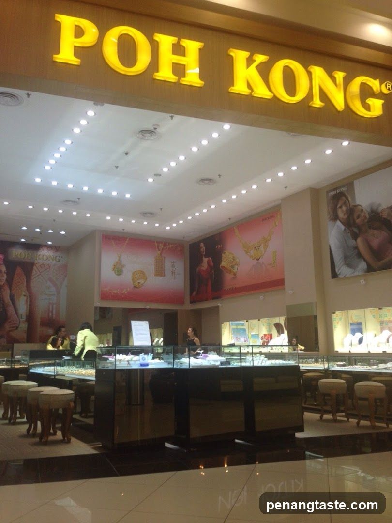 POH KONG Store Interior