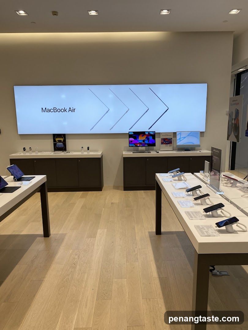 Apple Store Interior