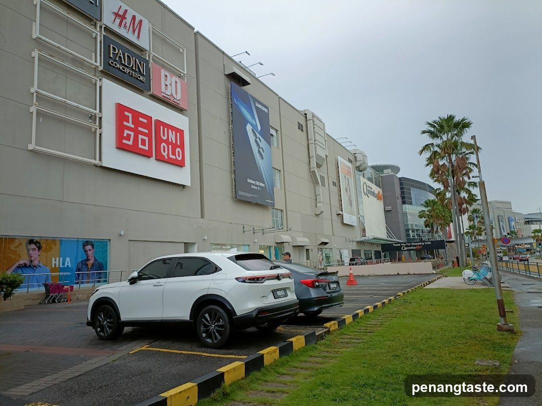 Shopping Mall Exterior