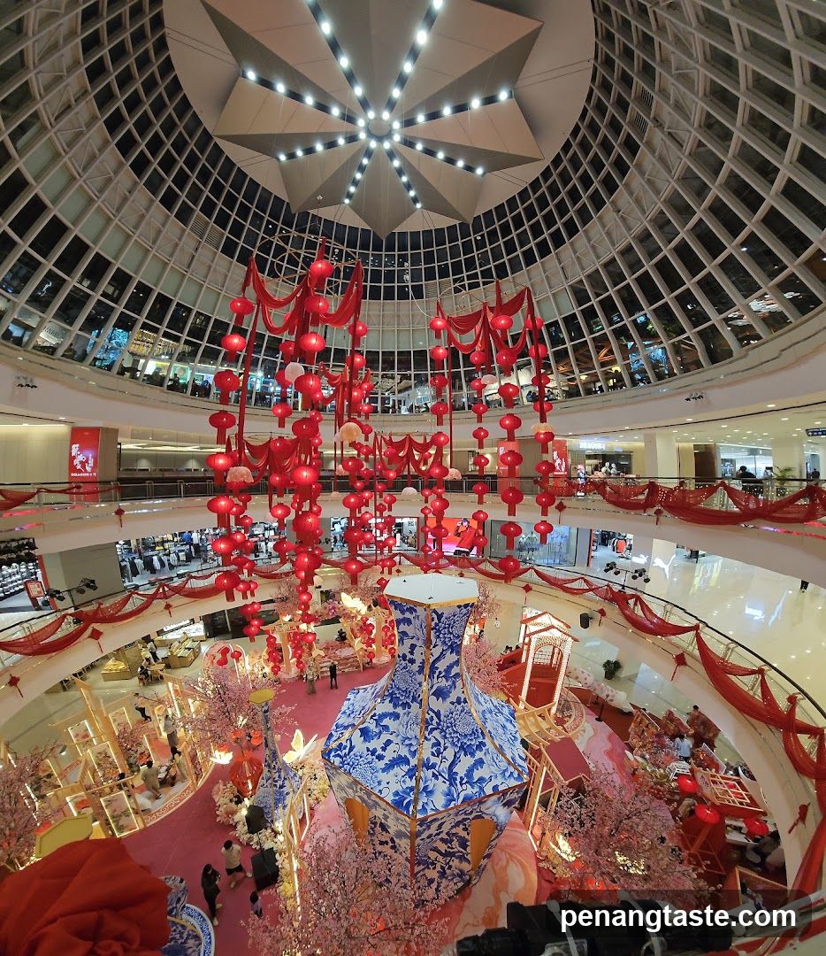 Shopping Mall Interior Decor