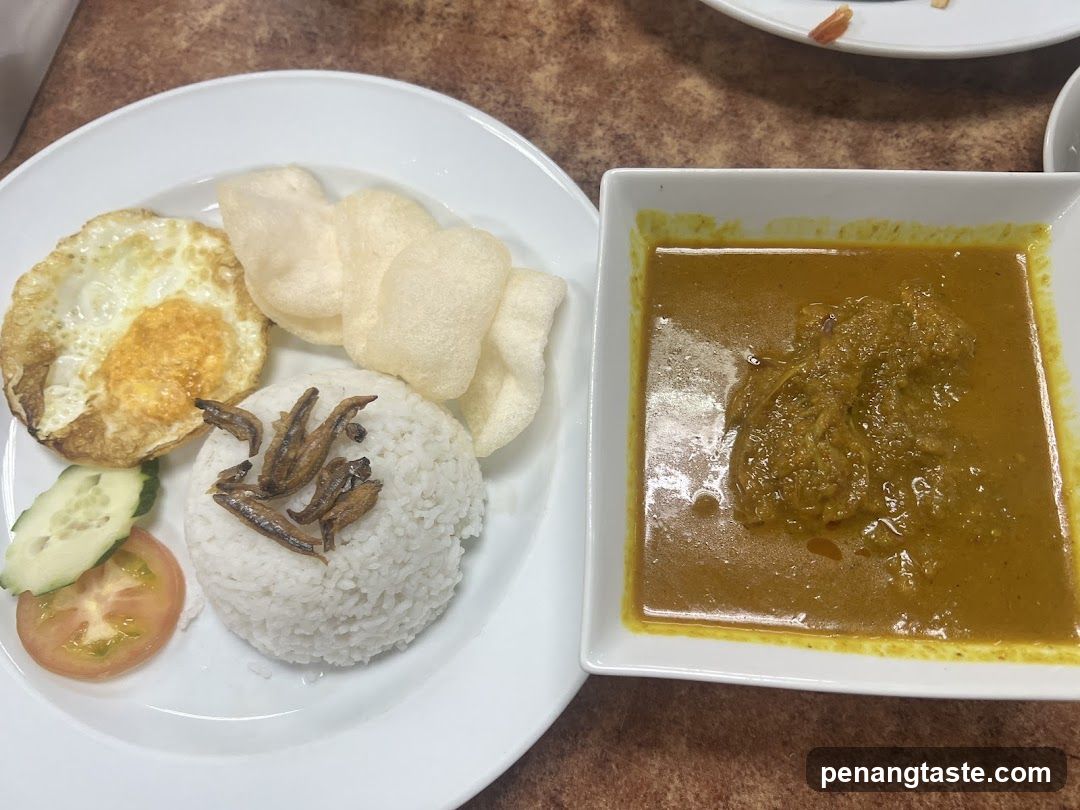 Food Plate and Curry Bowl