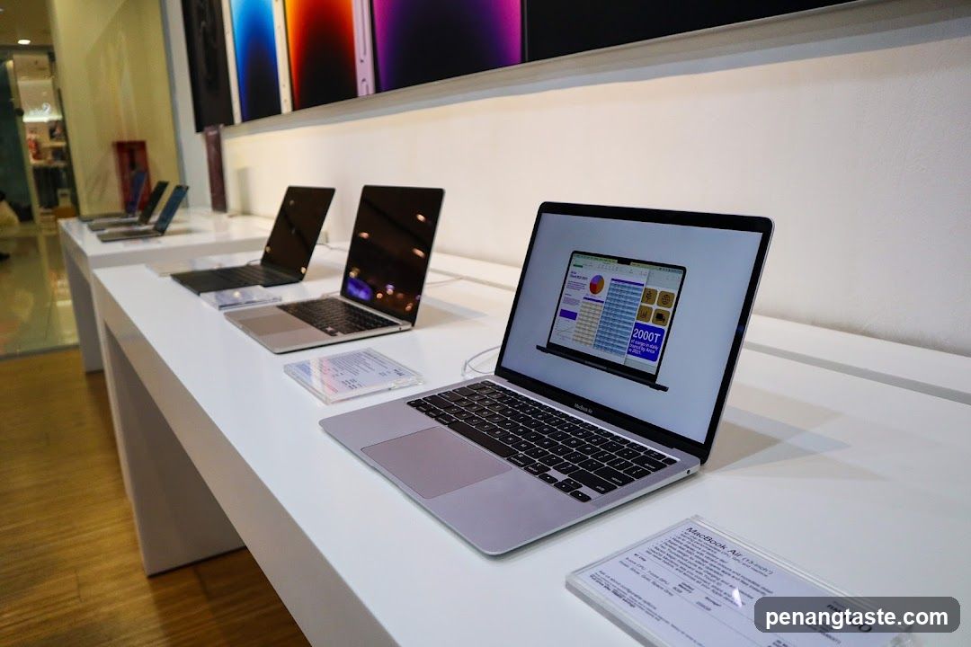 Laptop Display in Store