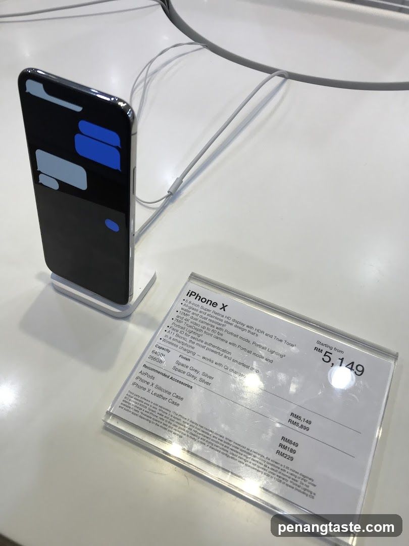 iPhone X Display and Price Tag