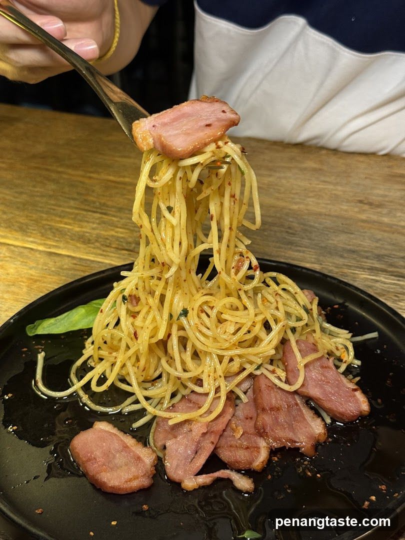 Spaghetti with ham