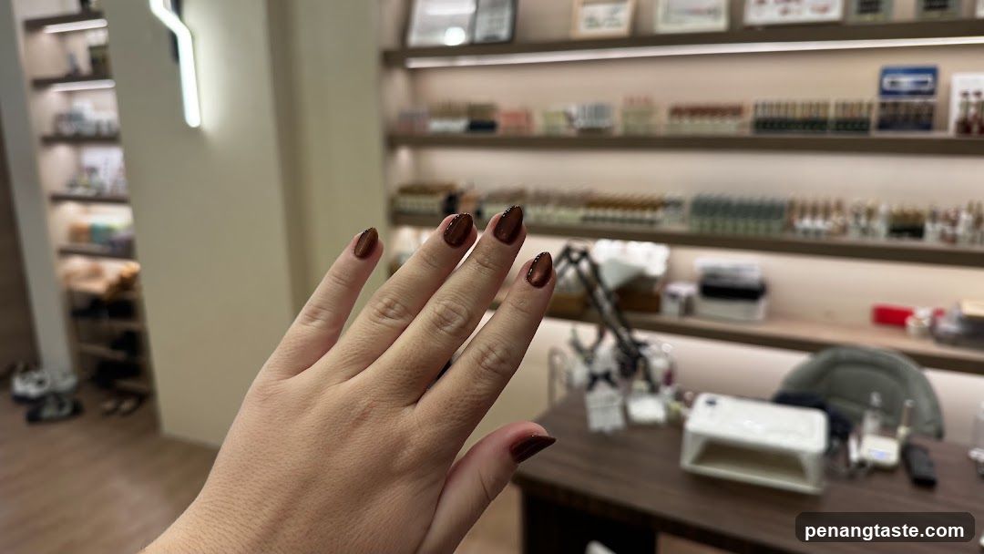 Nail World
