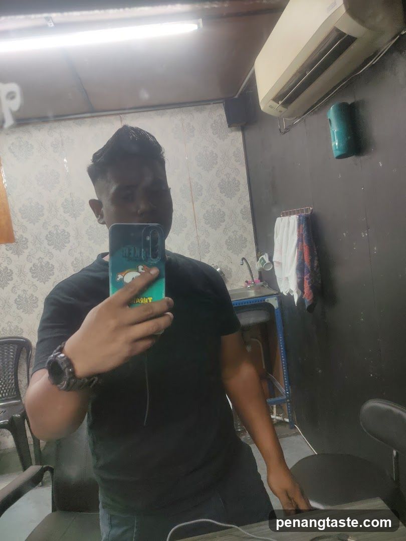 Interior Selfie