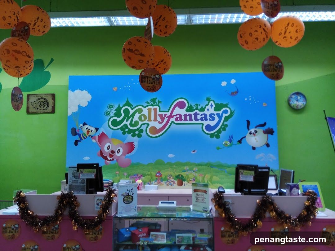 Mollyfantasy Store Interior Halloween Decor