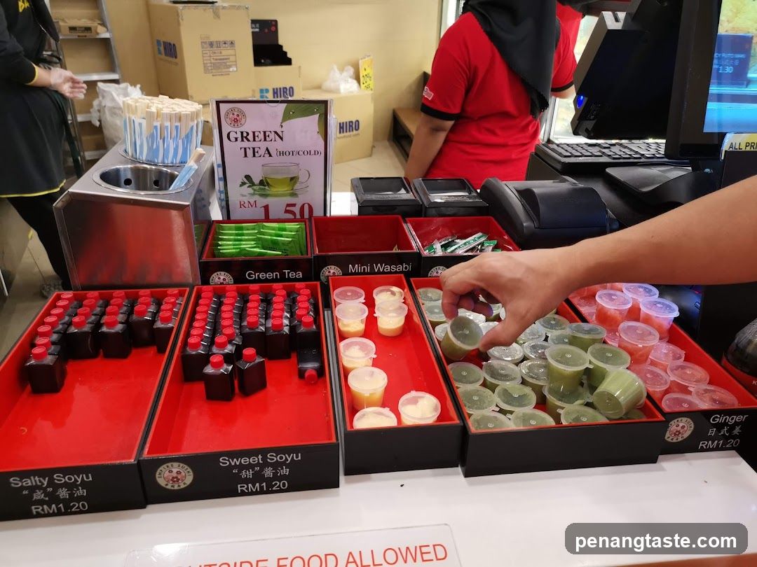 Counter display at food stall