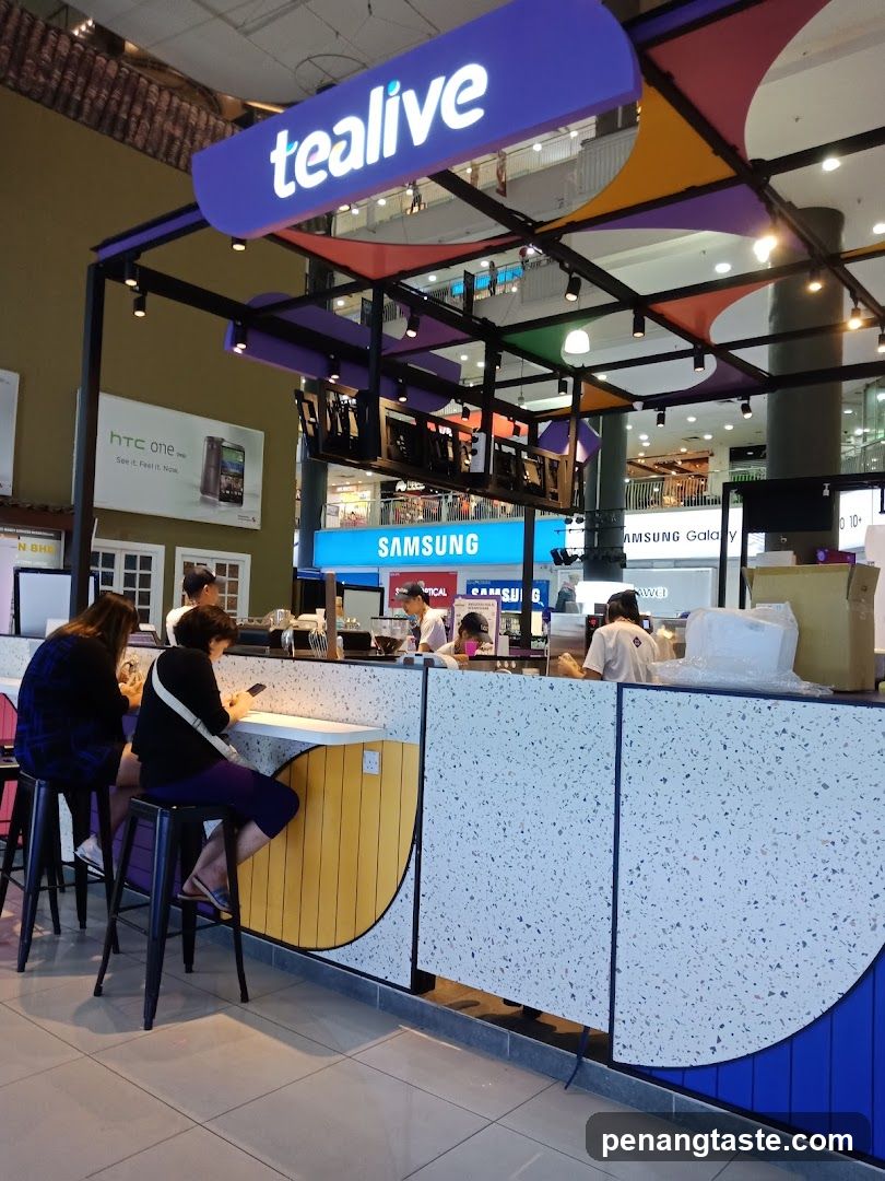 Tealive Storefront Interior