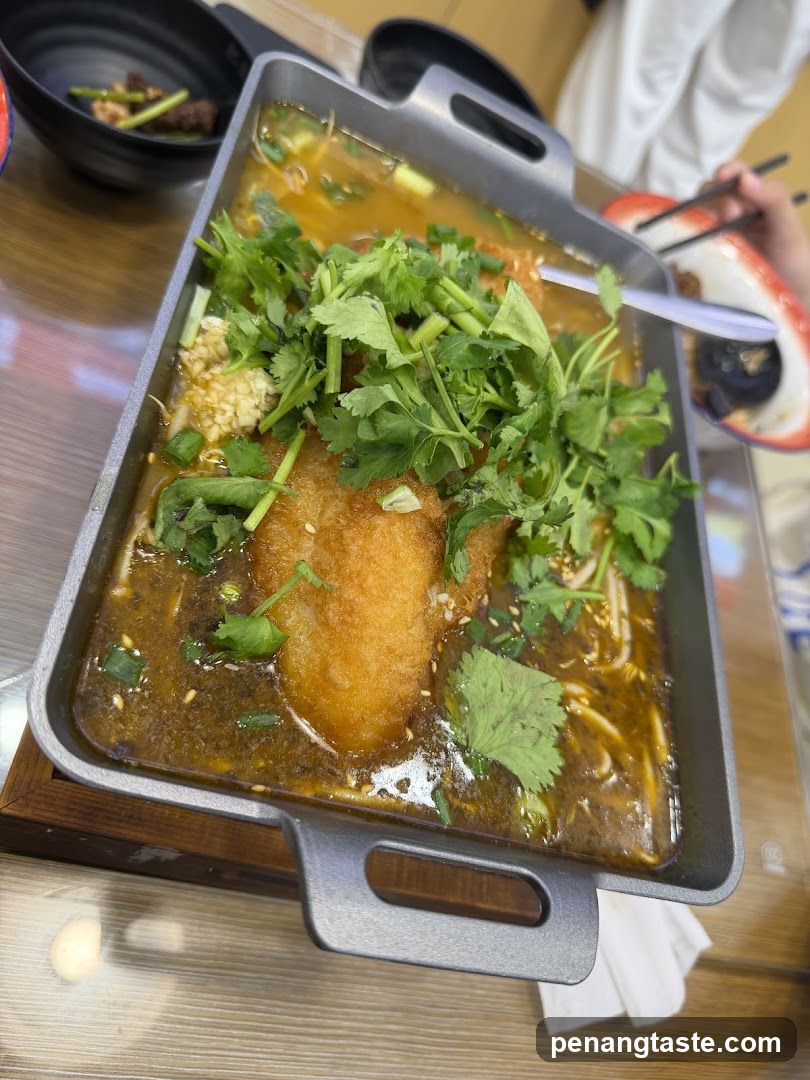 Food dish in metal tray