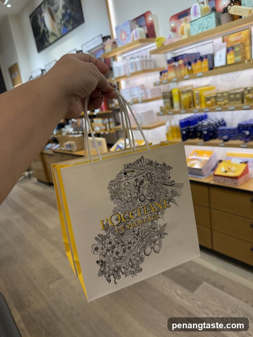 L'Occitane en Provence Store Interior