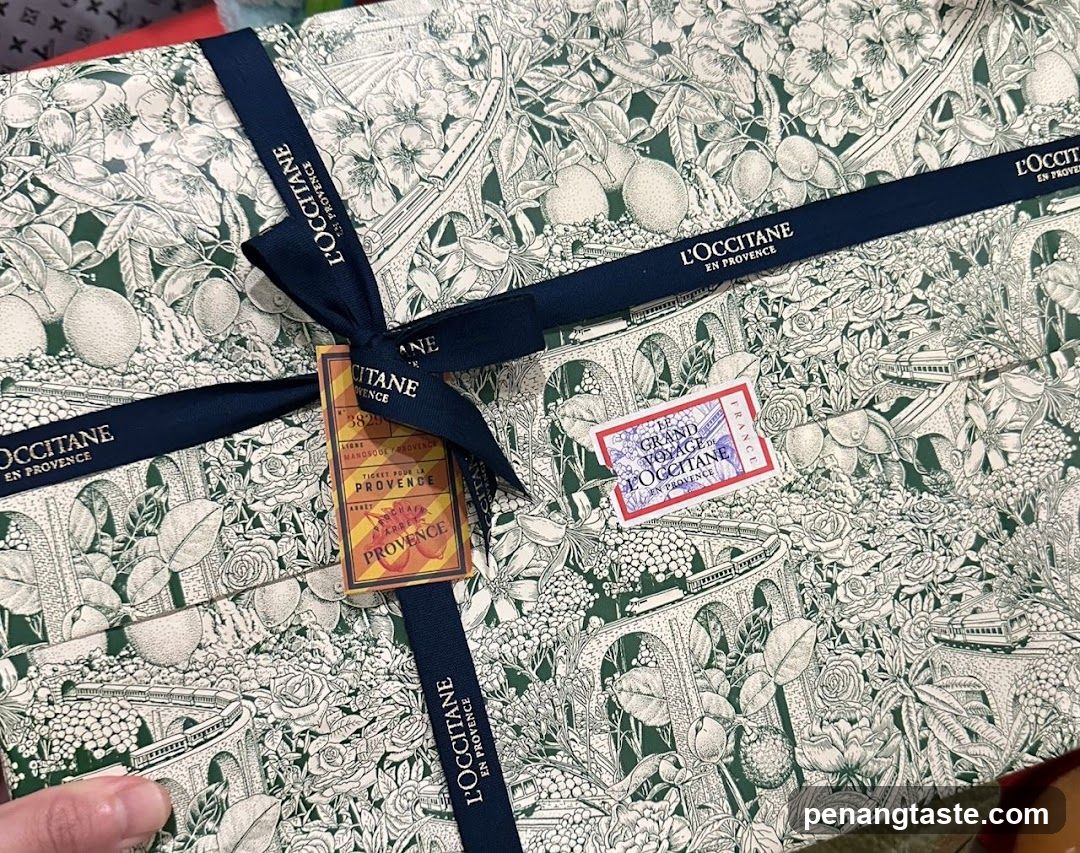 L'Occitane En Provence Gift Wrap