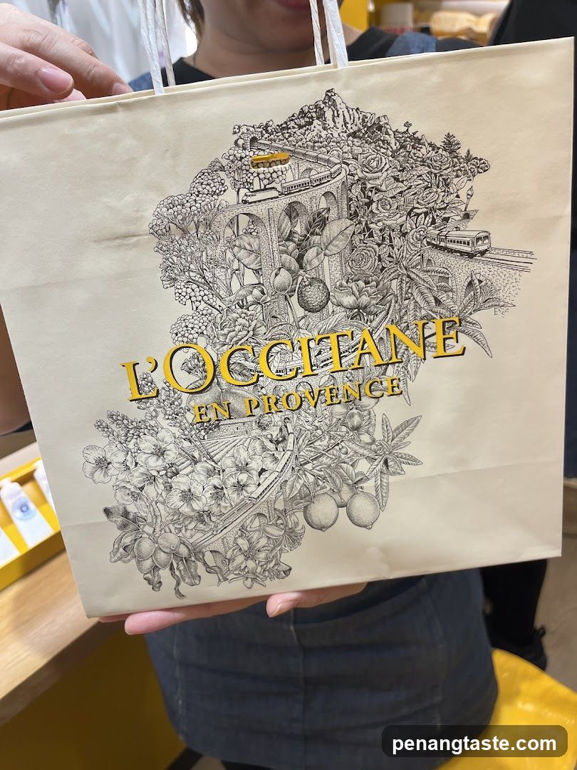 L'Occitane en Provence shopping bag