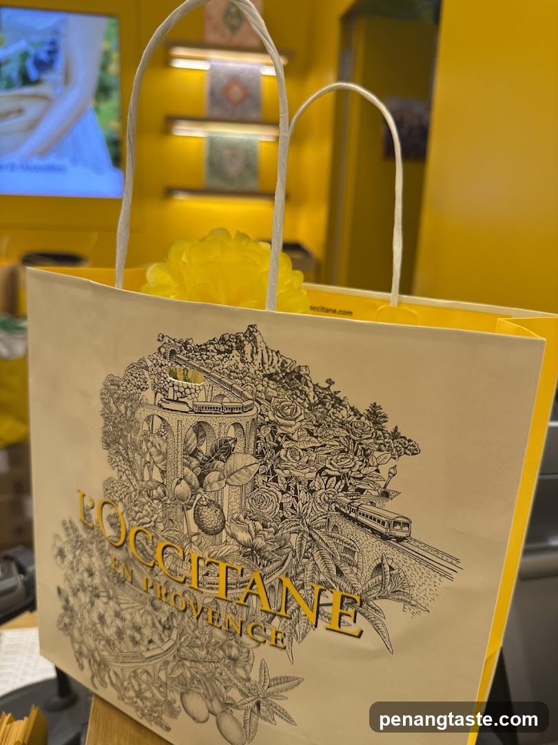 L'Occitane en Provence shopping bag