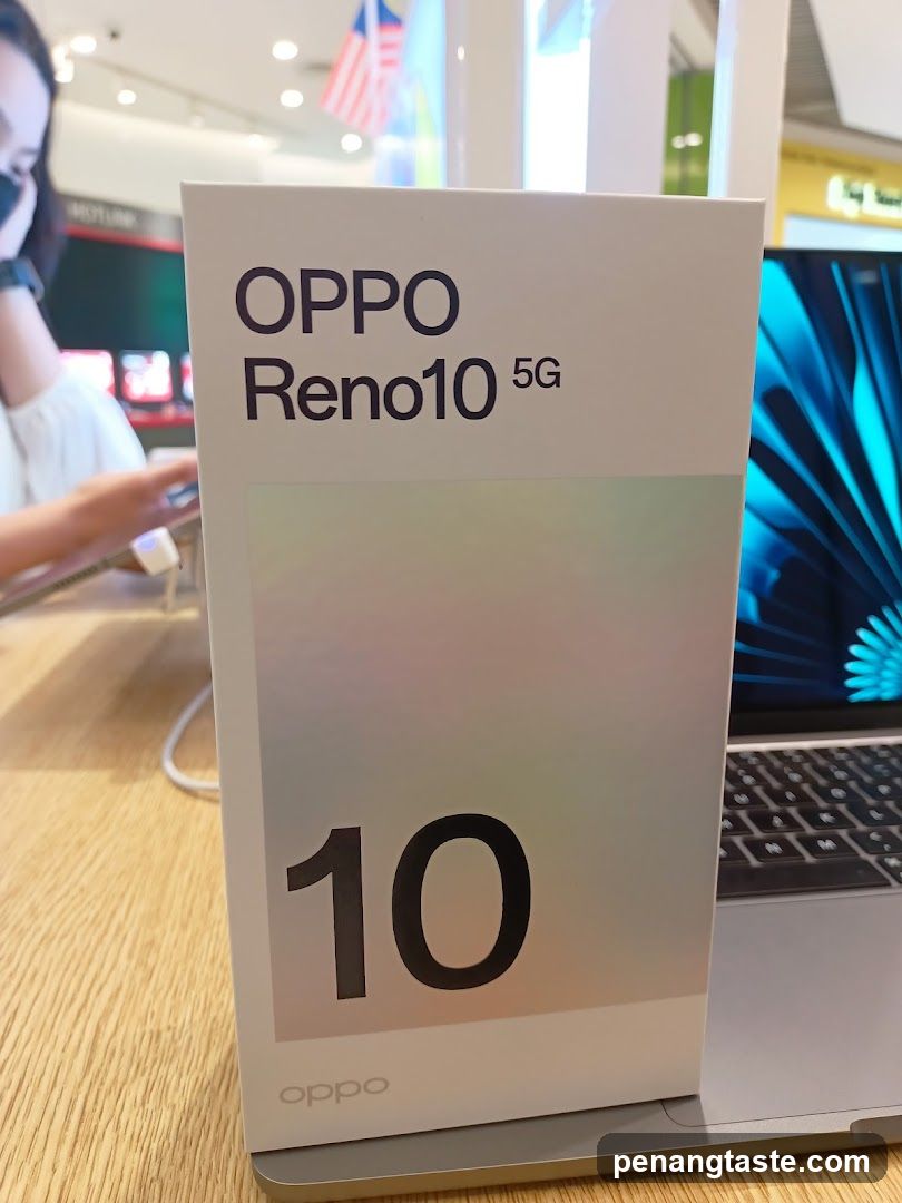 OPPO Reno10 5G Display Stand