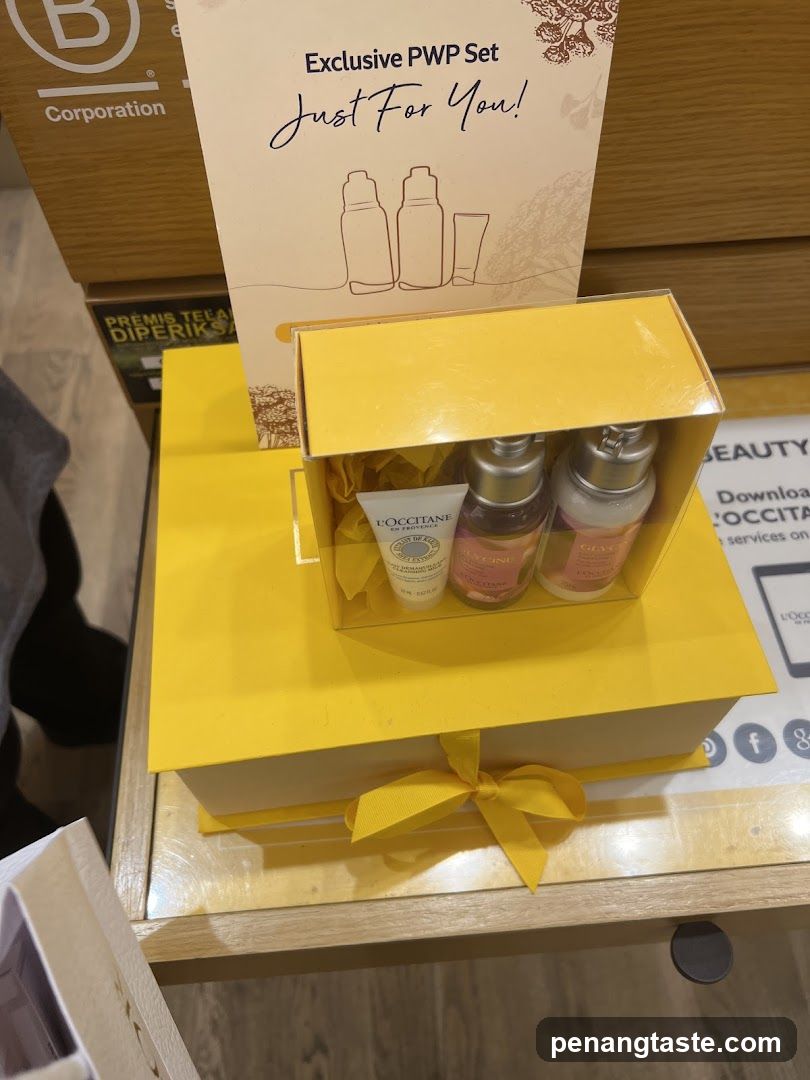 L'Occitane Product Set Display