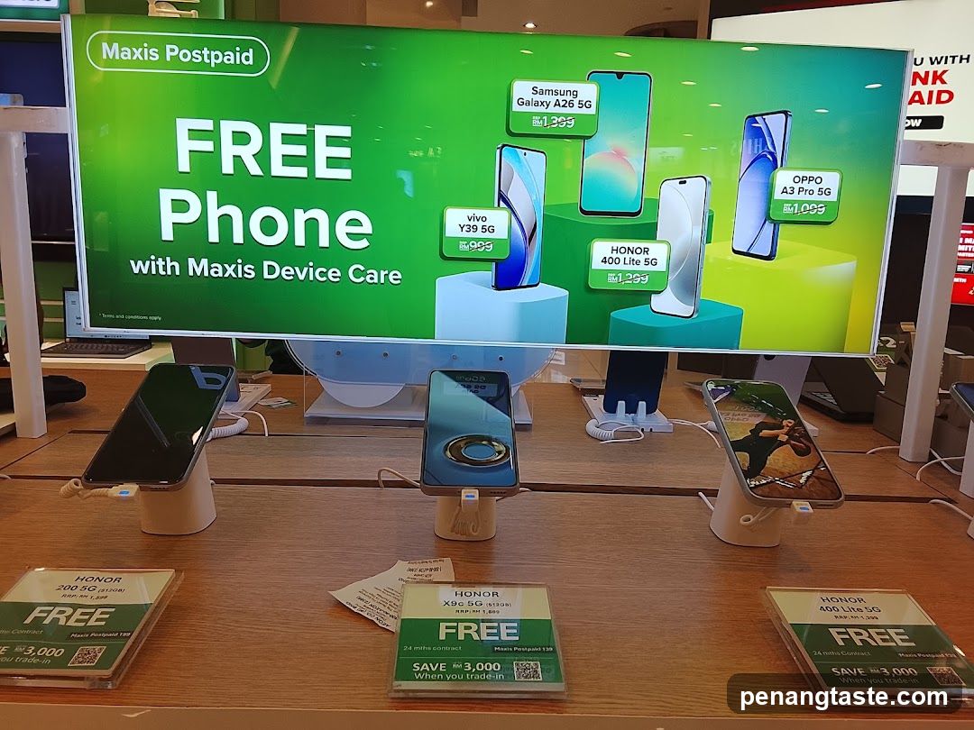 Maxis Postpaid Promotion Display
