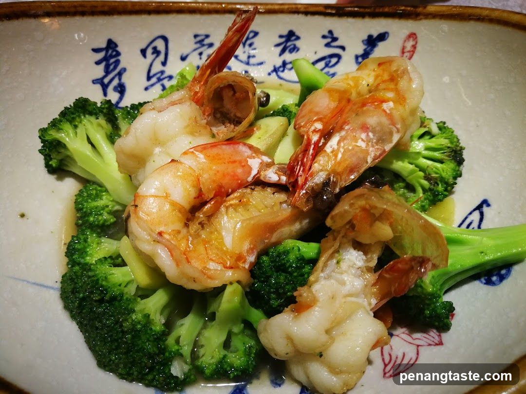 Shrimp and Broccoli Dish