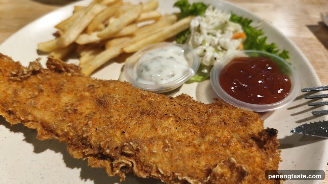 Fried Fish and Chips Plate