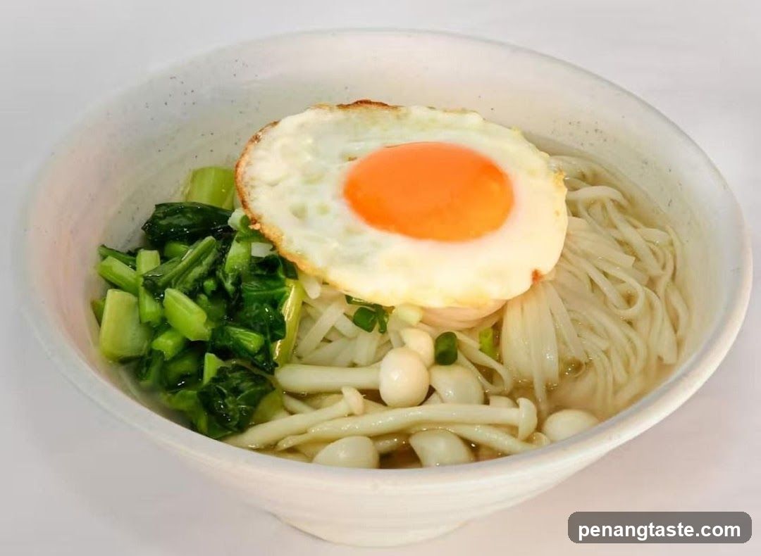 Noodle Bowl with Egg and Vegetables