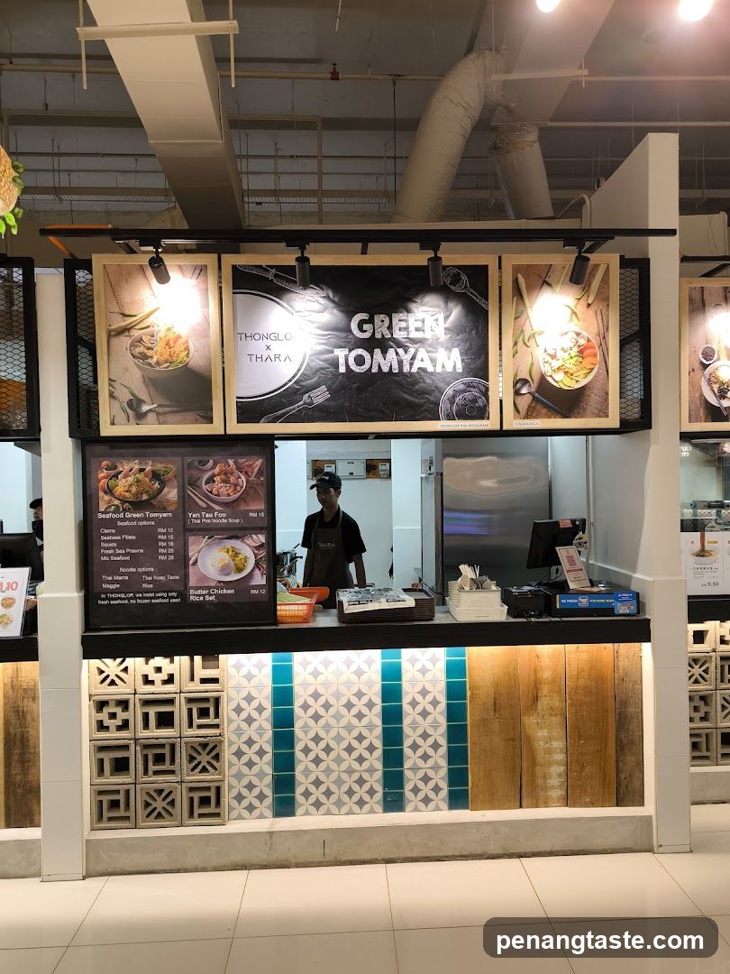 Green Tomyam Food Stall