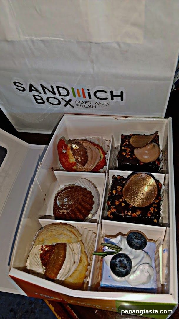 Sandwich Box Dessert Box