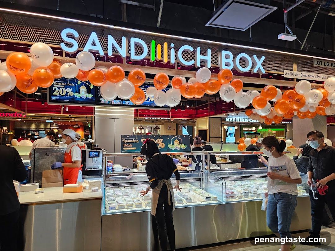 Sandwich Box Storefront Interior