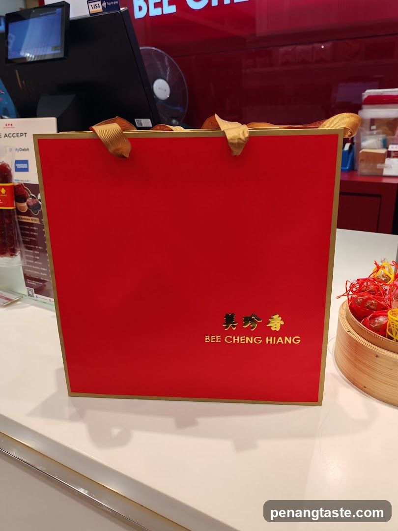 Bee Cheng Hiang Shop Interior