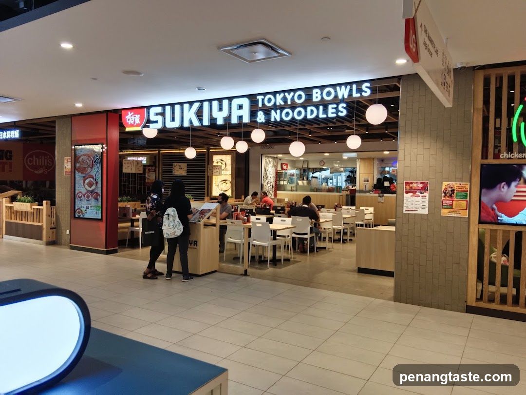 Sukiya Tokyo Bowls & Noodles storefront interior view