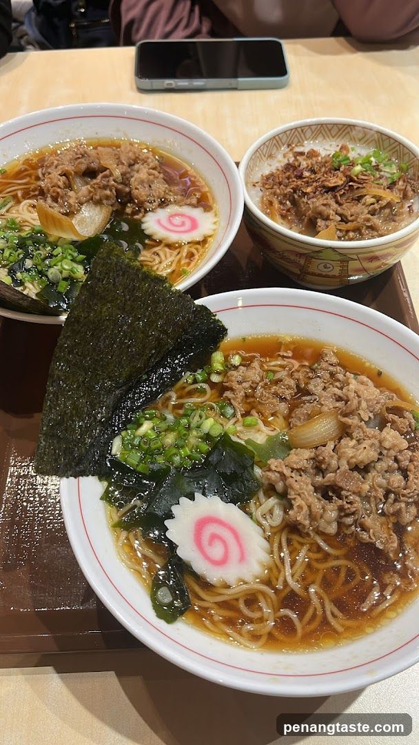 Ramen bowls on tray