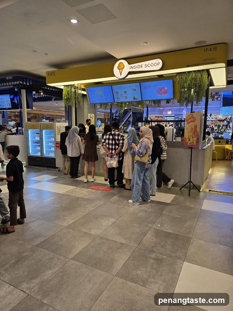 Inside Scoop Kafe Counter