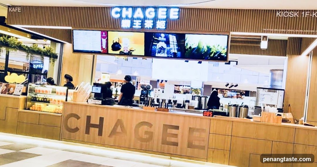CHAGEE storefront interior