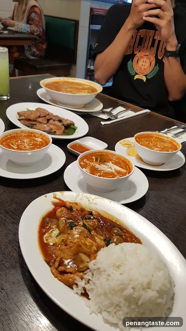 Thai Curry and Noodle Meal