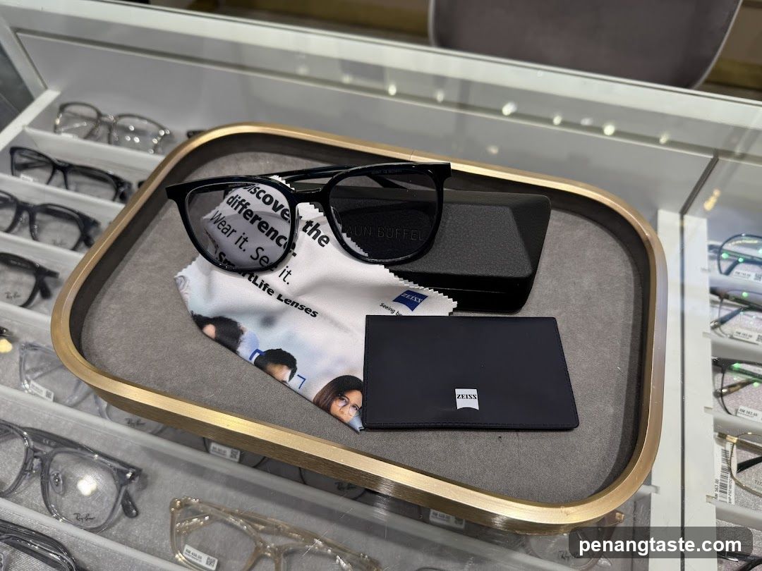 Eyewear Display Tray with Zeiss Glasses