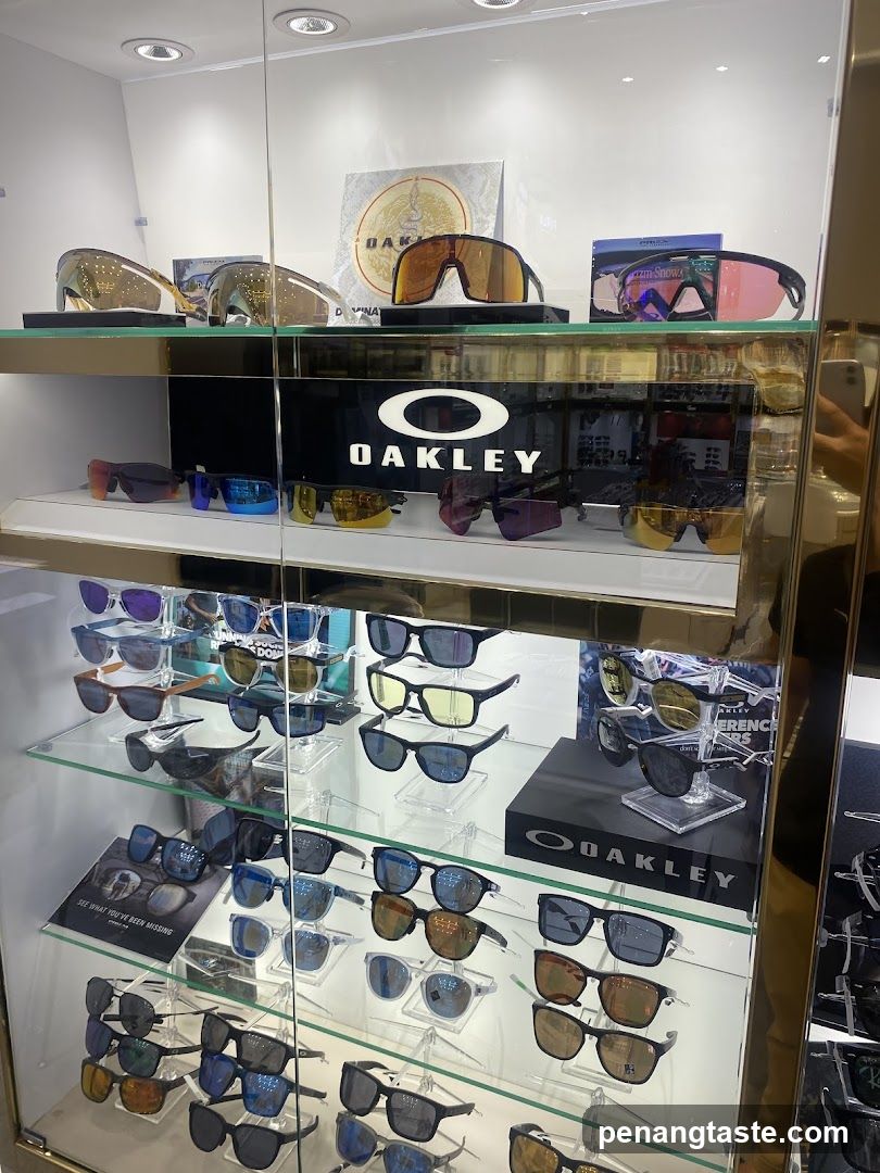 Oakley Sunglasses Display Case