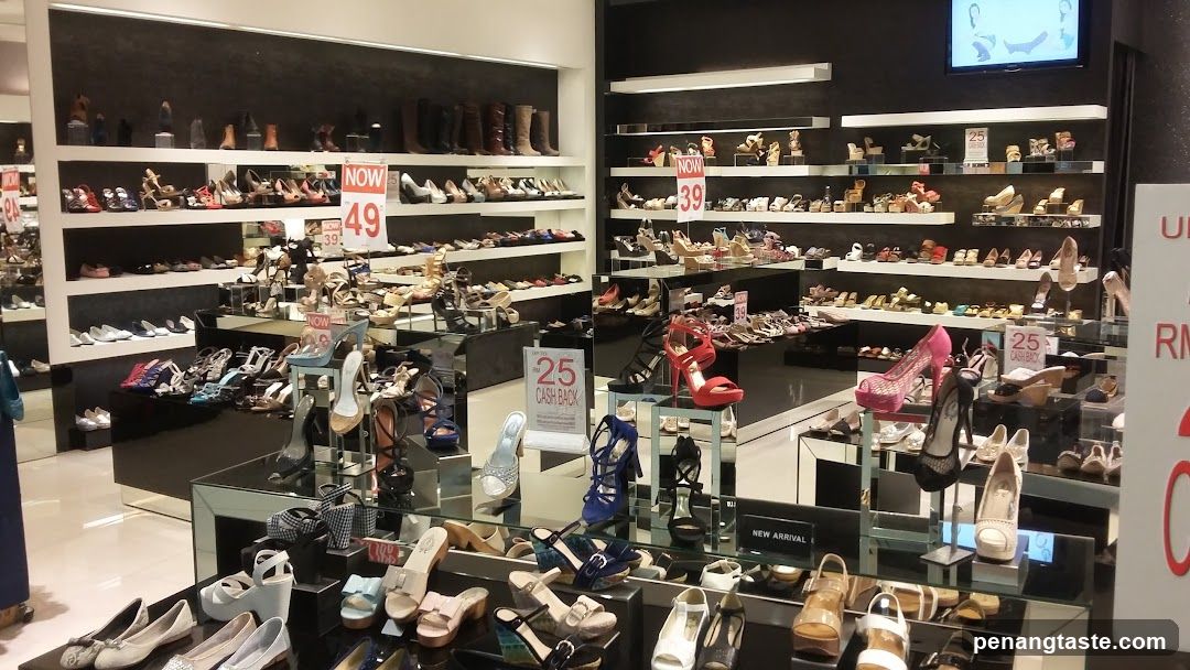 Shoe Store Interior Display