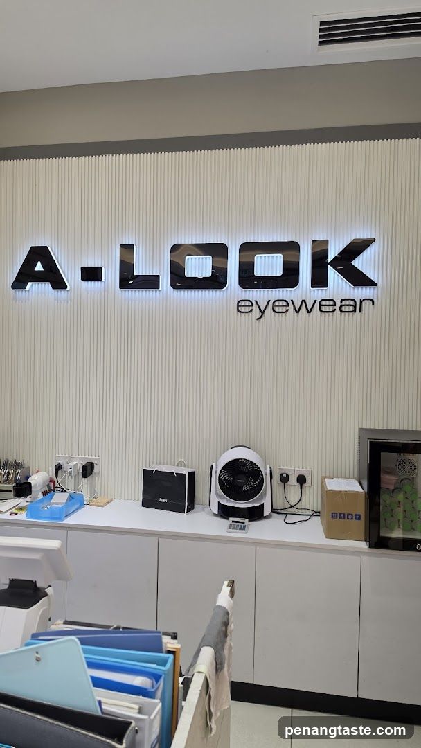 A-LOOK Eyewear Interior