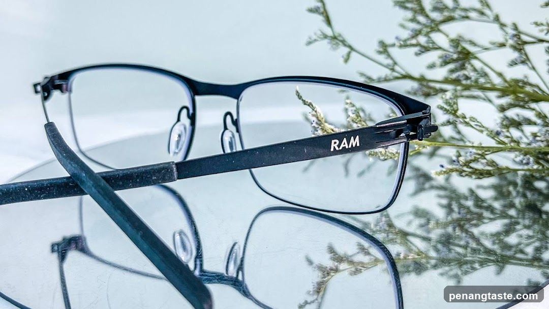 De Human Eyes Optometrists