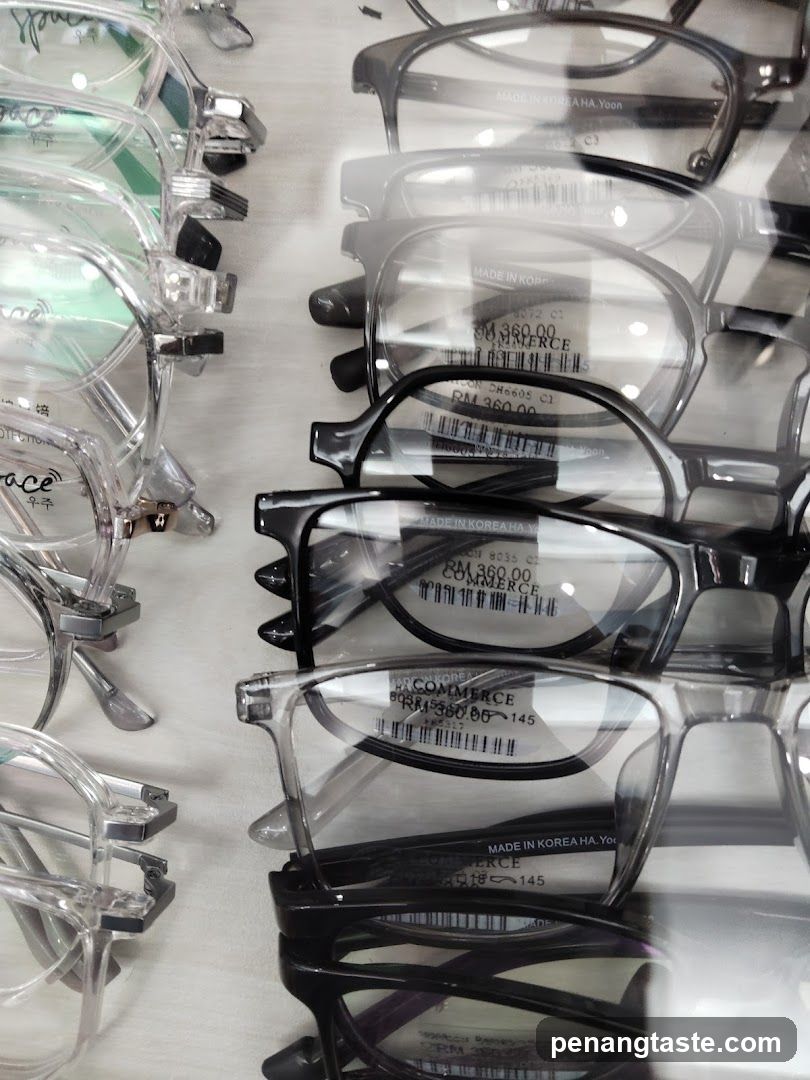 Eyeglasses Display Rack