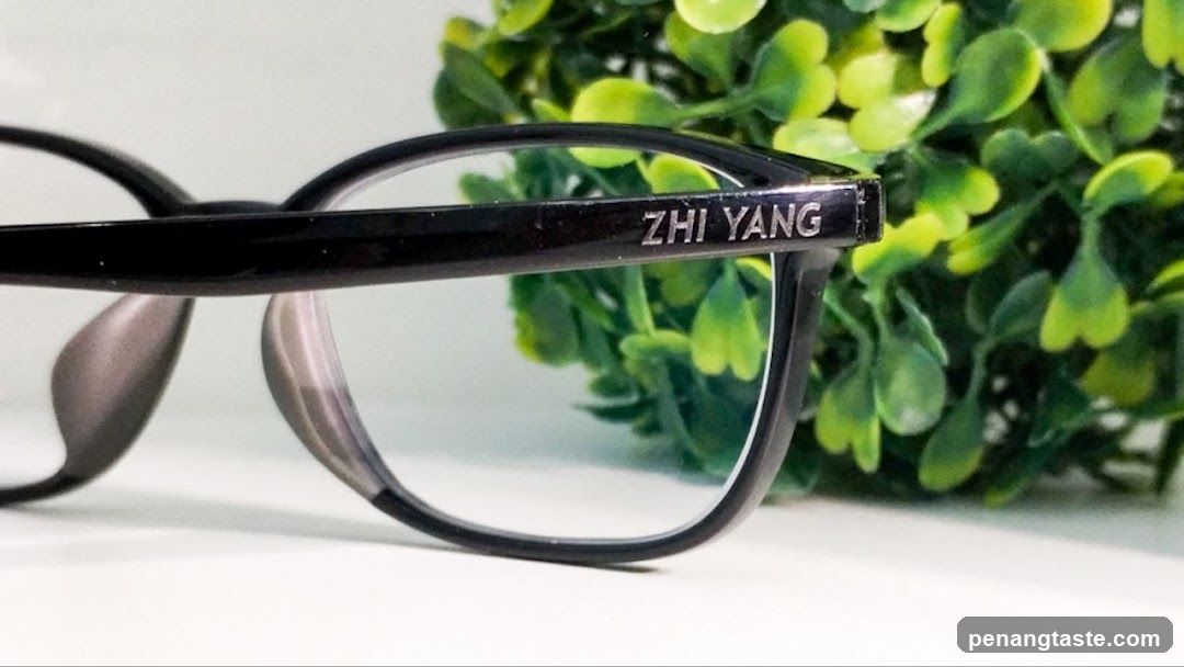 Eyeglasses with Branding