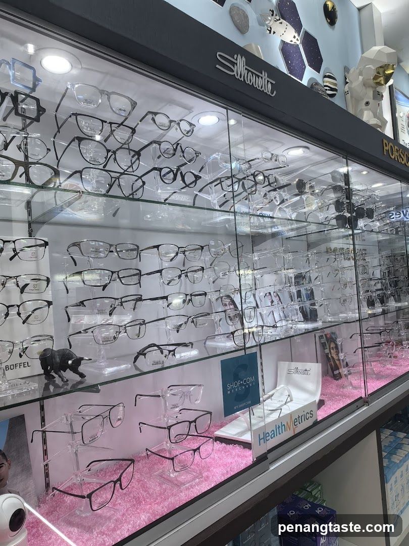 Eyeglass Display Case