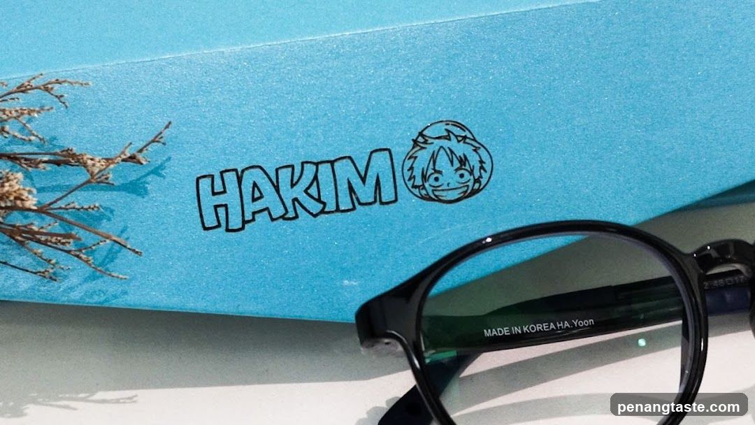 Hakim Glasses with One Piece Character