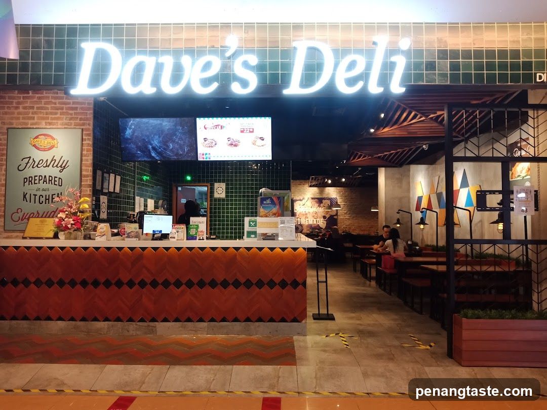 Dave's Deli Interior View