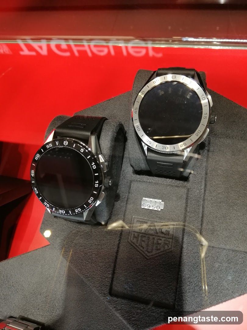 Tag Heuer Smartwatches Display