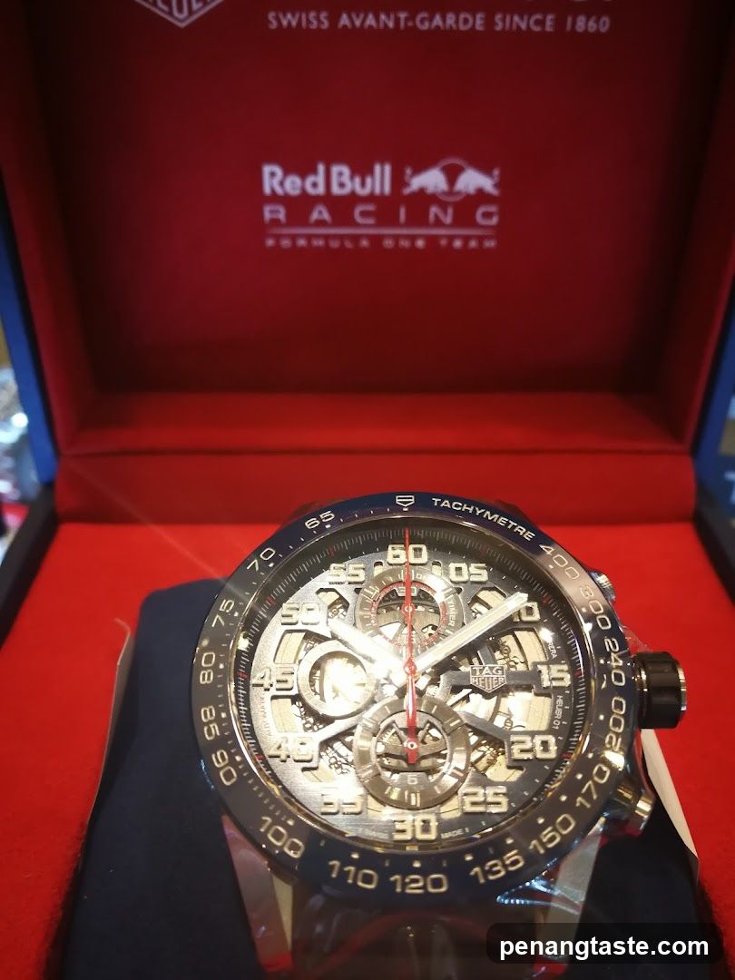 Red Bull Racing Watch Display