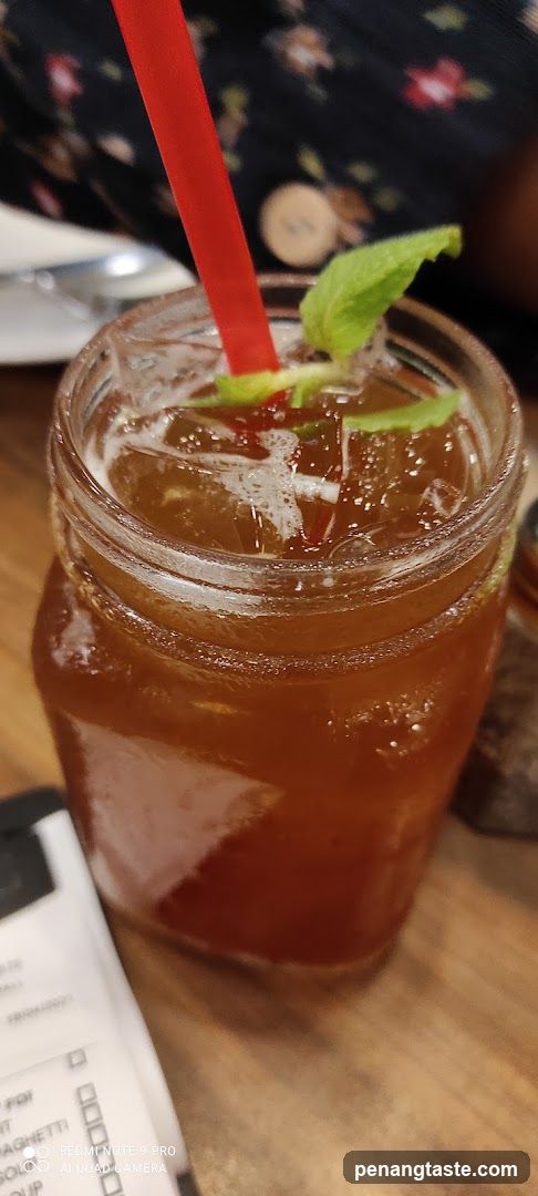 Iced Tea in Mason Jar