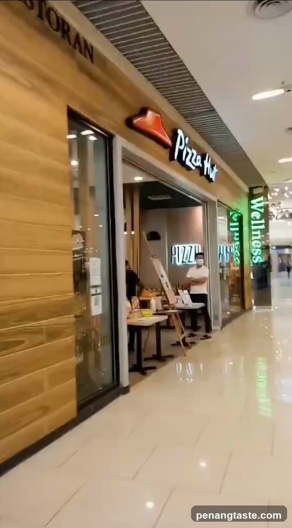 Pizza Hut Restaurant