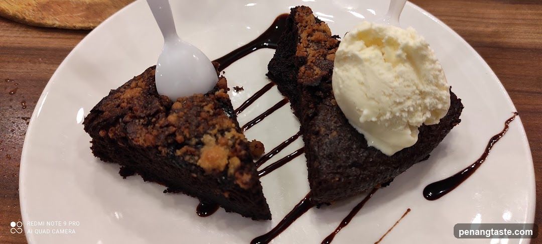 Brownie with Ice Cream