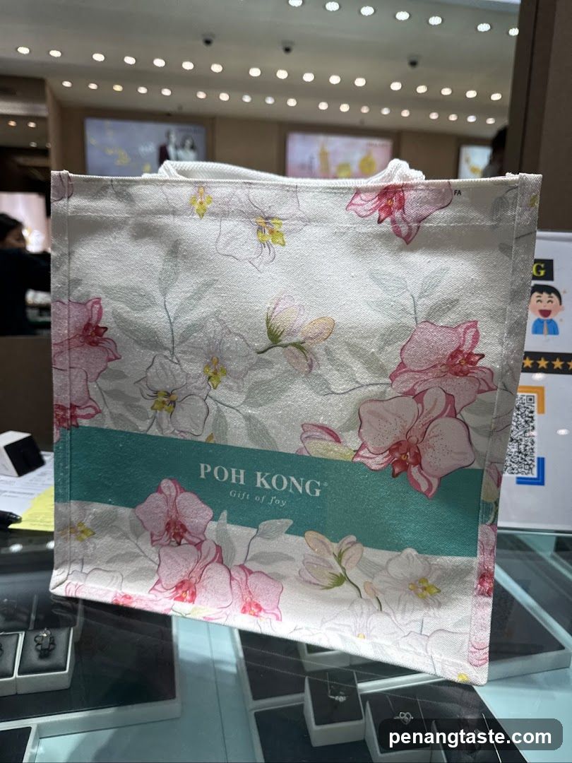 Poh Kong Gift Bag Display